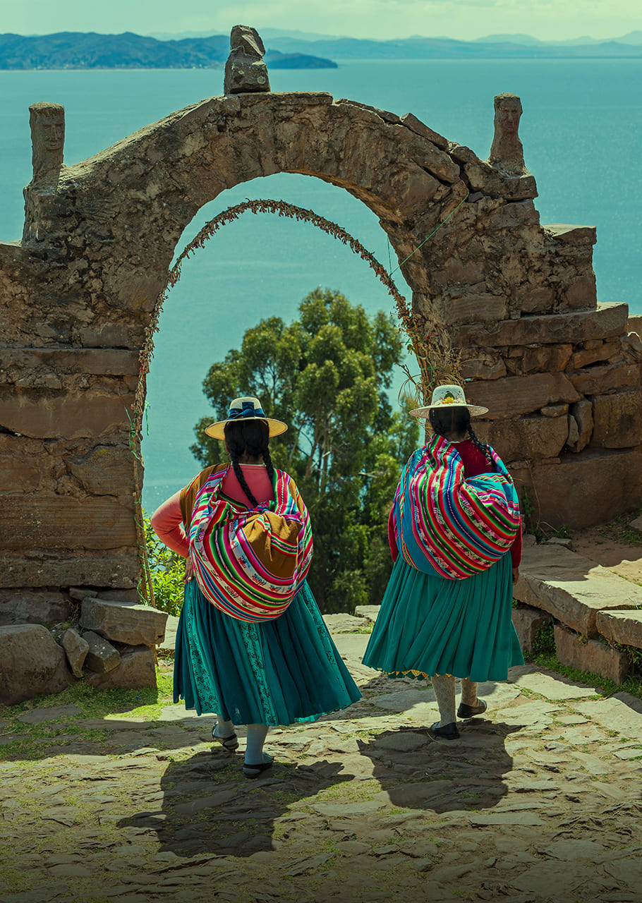 América